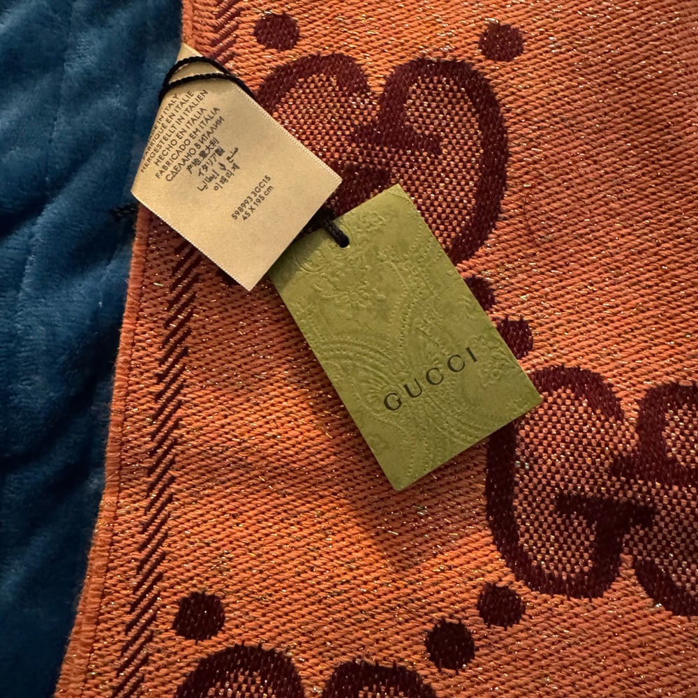 Gucci metallic pink and Burgundy Scarf - Picture 3 of 7